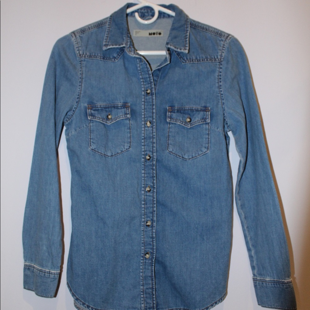 Womens Topshop denim long sleeve shirt, size 2